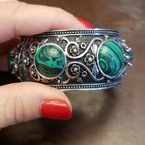 Bangle bracelet NWOT